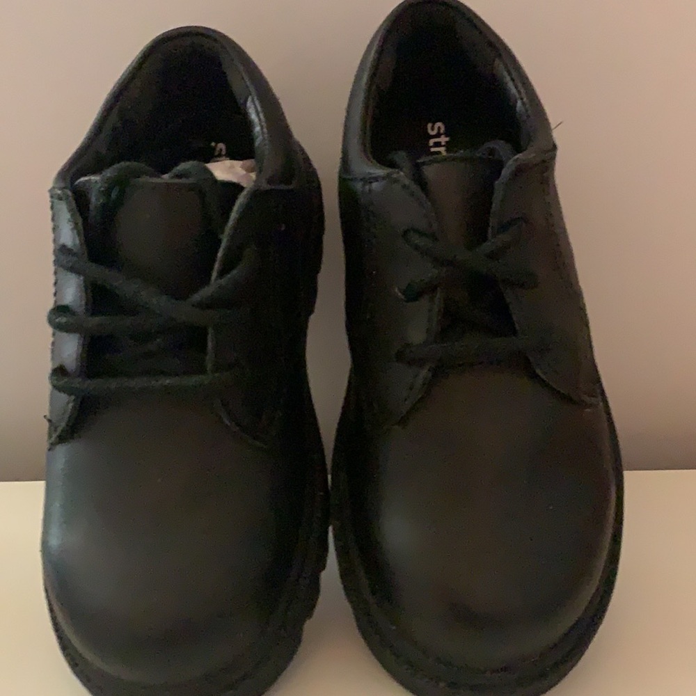 Black Leather Boys Shoes - Picture 3 of 5